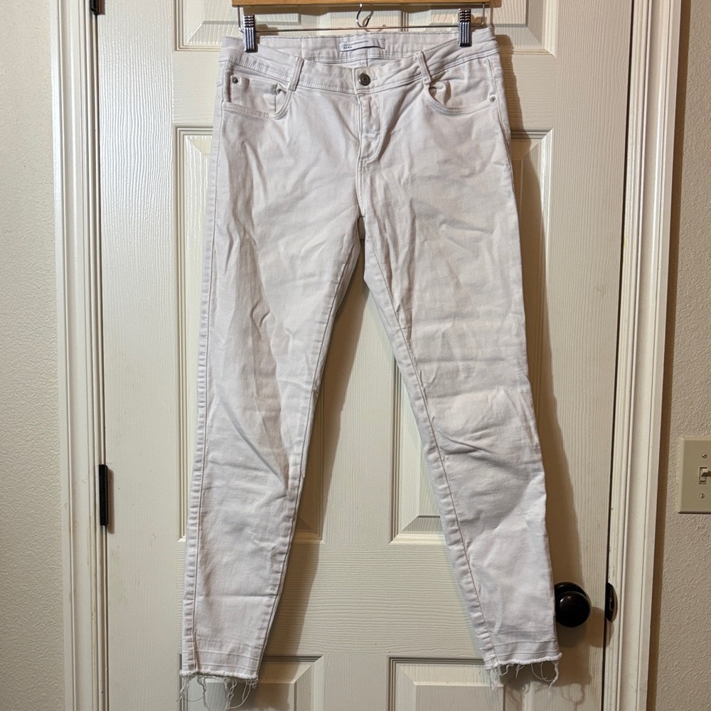 Zara Women's Cropped White Jeans